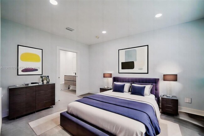 Building Photo - 8390 SW 64th St