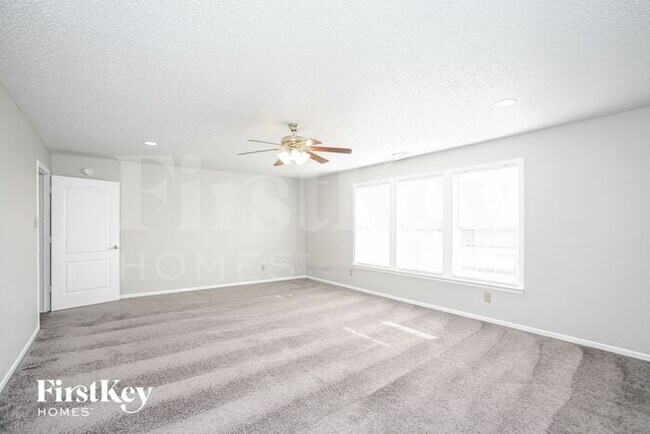 Building Photo - 15238 Radiance Dr