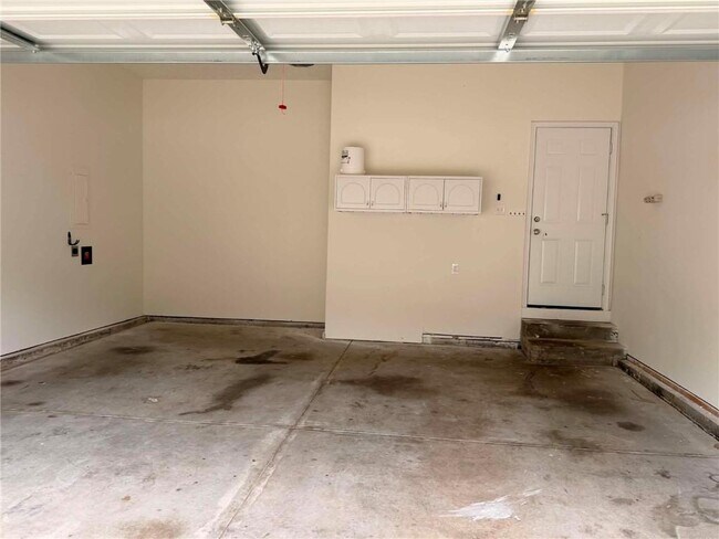 Building Photo - 2845 White Blossom Ln