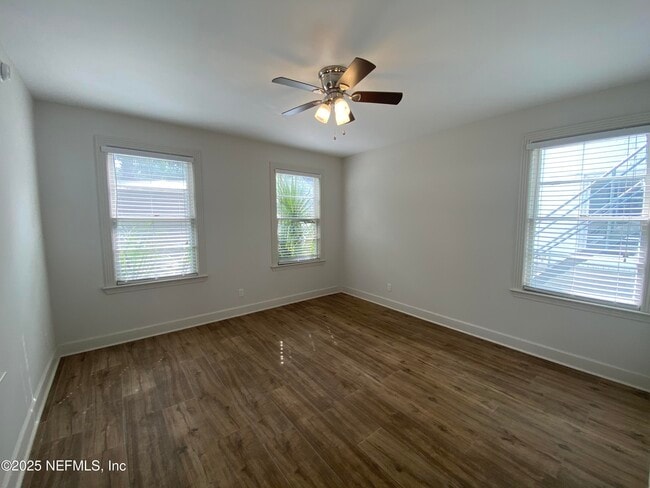 Building Photo - 1639 Larue Ave