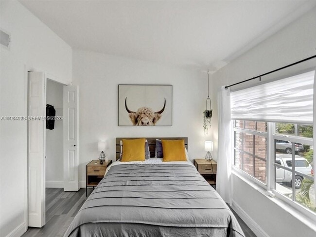 Building Photo - 3603 Townhouse Ct