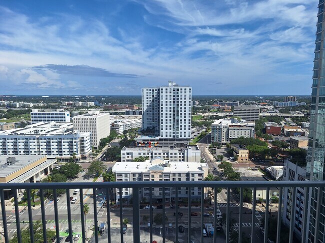 Building Photo - 777 N Ashley Dr