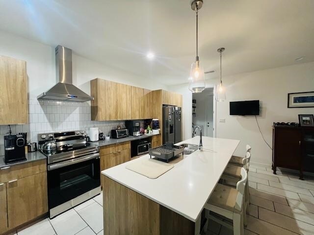 Building Photo - 204 Deer Path Lp