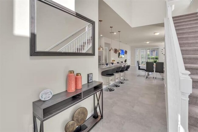 Building Photo - 7267 Oakmoss Loop