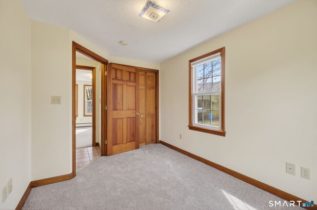 Building Photo - 329 Howd Rd