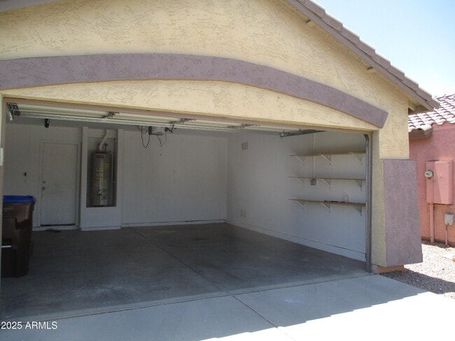 Building Photo - 46129 W Barbara Ln