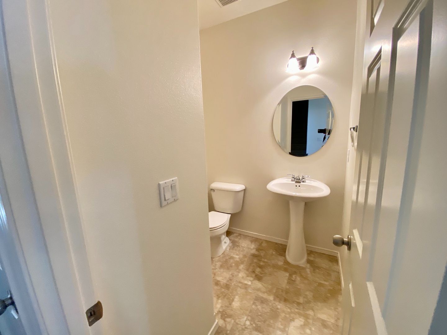 Building Photo - Next to Marysville Getchell High School