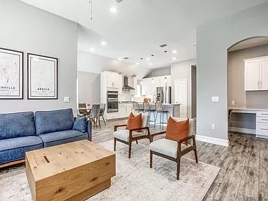 Building Photo - 6516 Cedarhurst Ct