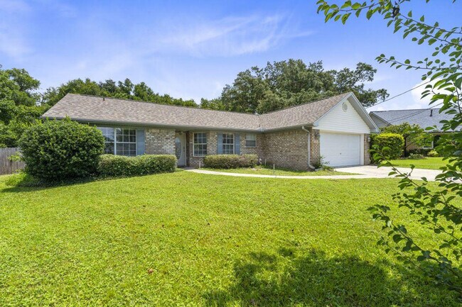 Building Photo - 406 Shorewood Cir