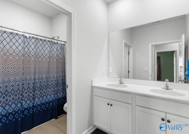 Building Photo - 123 Barn Trail Way