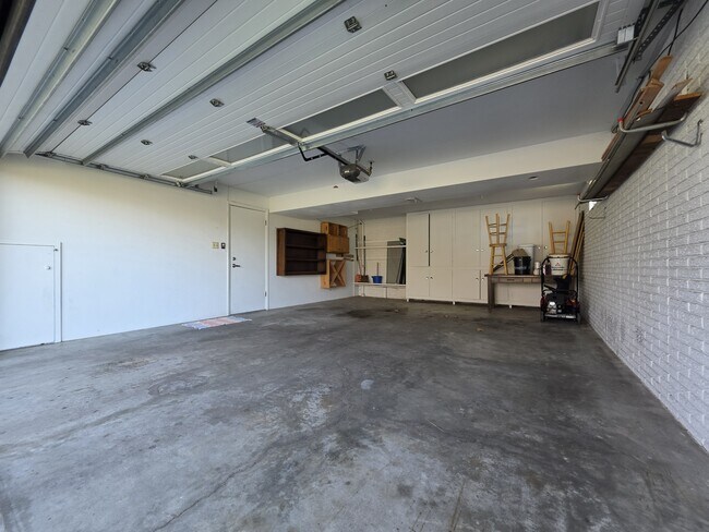 Building Photo - 3835 Lost Valley Rd SE