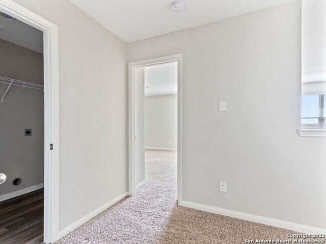 Building Photo - 6550 Underwood Way