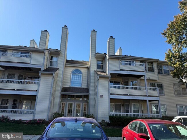 Building Photo - 206 Salem Ct