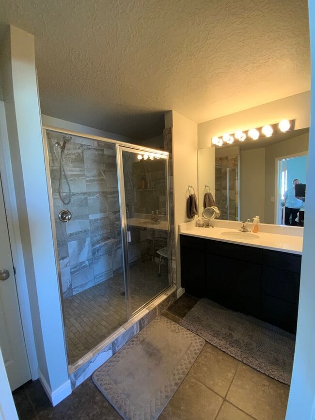 Building Photo - 5549 Dornton Ct