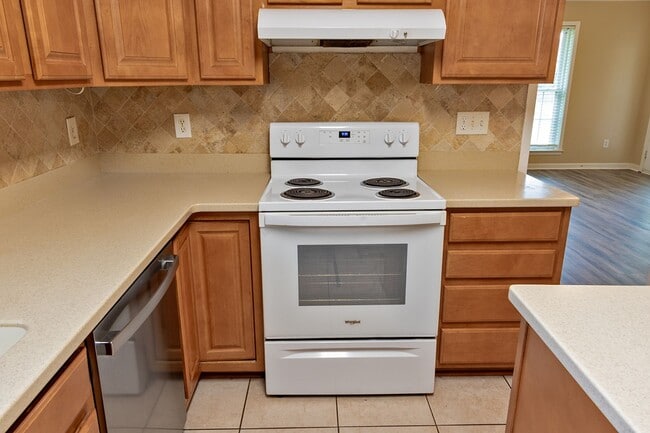 Building Photo - Prattville Rental available now!