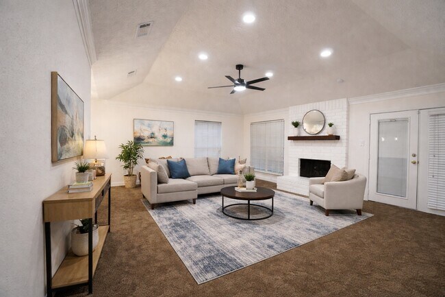Building Photo - 3403 Honey Creek Dr
