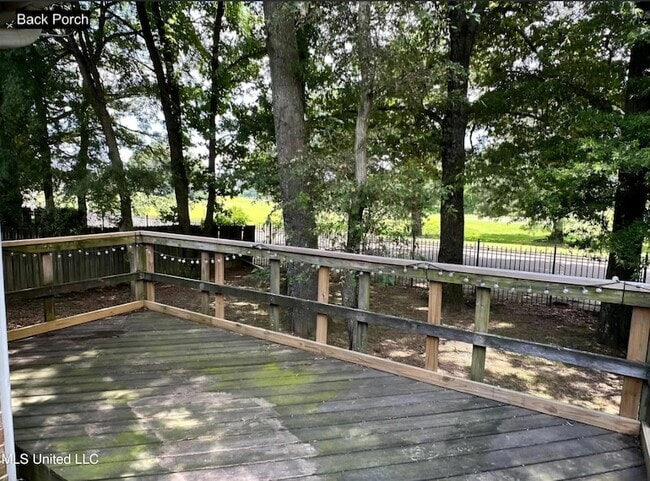 Building Photo - 8349 Regal Bend Dr