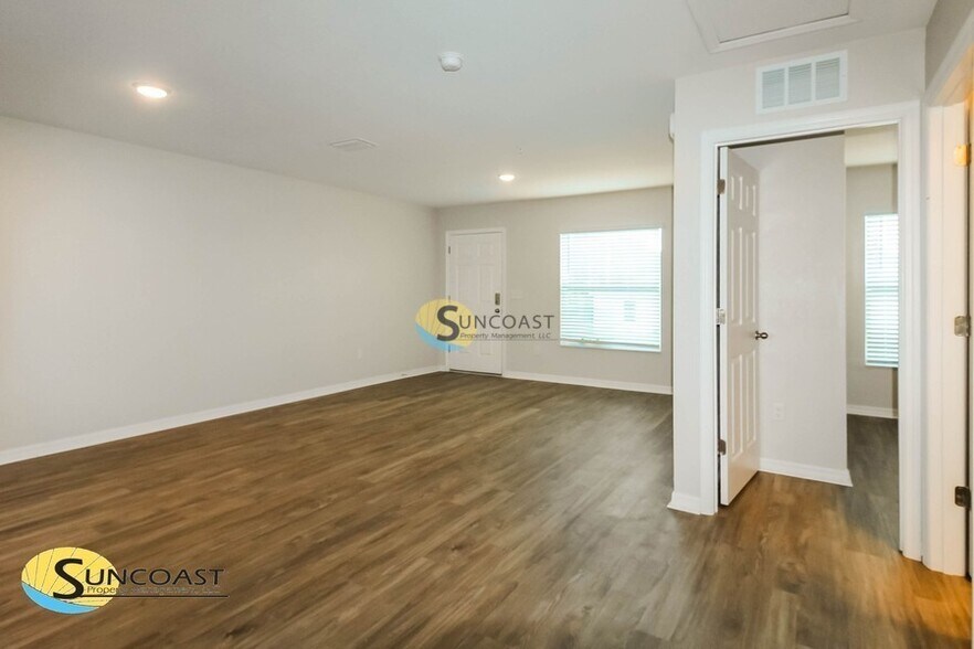 Building Photo - 47 Walnut Run