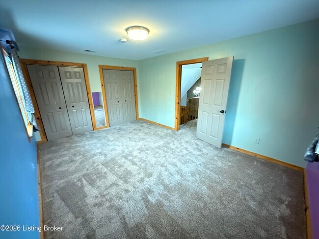 Building Photo - 207 Lake Shore Dr