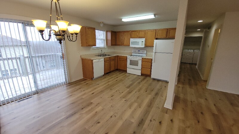 Building Photo - 111 Stonington St