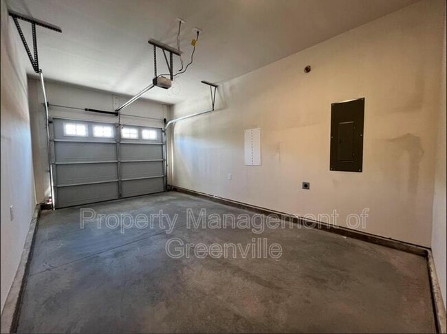 Building Photo - 131 Callen Dr