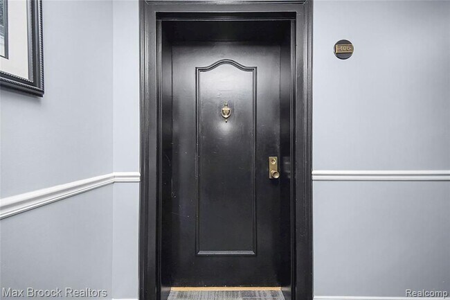 Building Photo - 35300 Woodward Ave