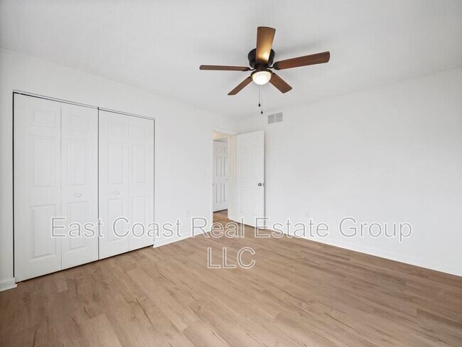 Building Photo - 45 Bruce Dr