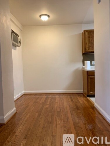 Nook - 2032 Belmont Rd NW