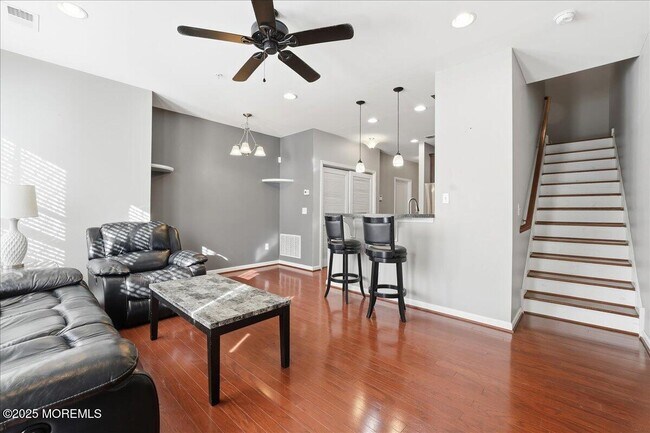 Building Photo - 14 Michael Dr