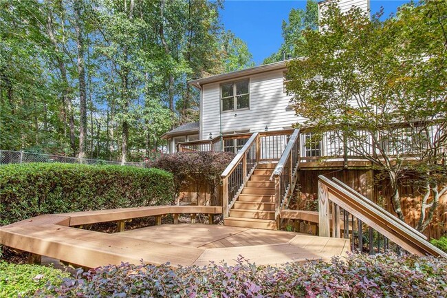 Building Photo - 390 Waverly Hall Cir