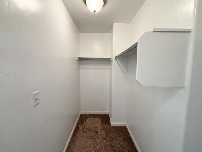 Building Photo - 3859 W Young Lucerne Cir