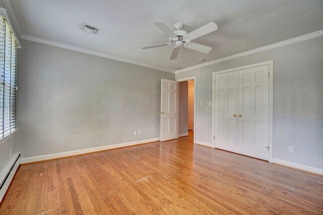 Building Photo - Reduced & Ready NOW! WATERFRONT Home in Wi...