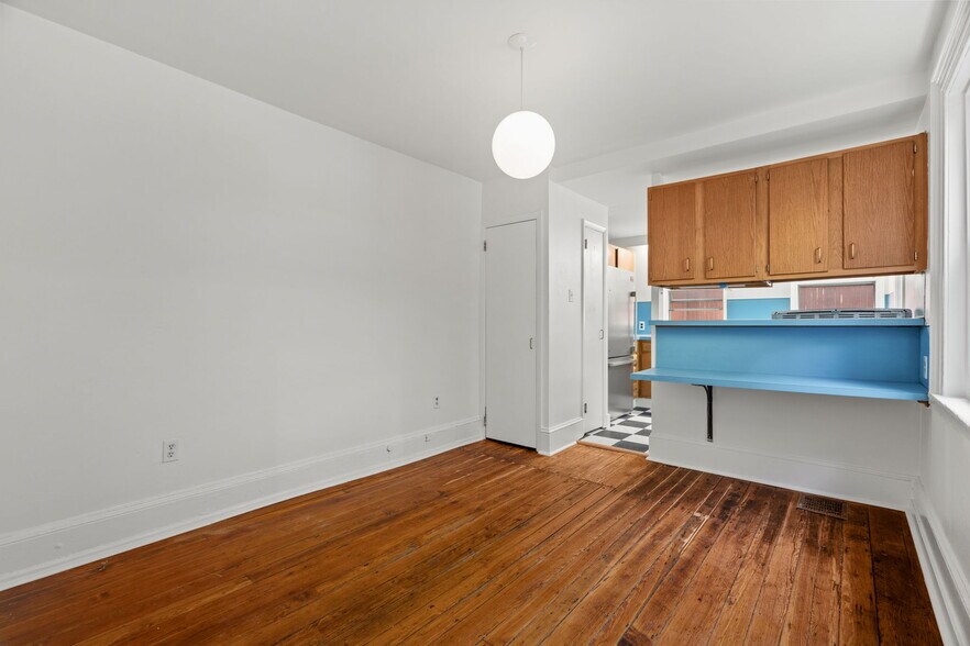 Building Photo - 2433 Aspen St