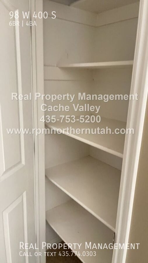 Building Photo - 98 W 400 S