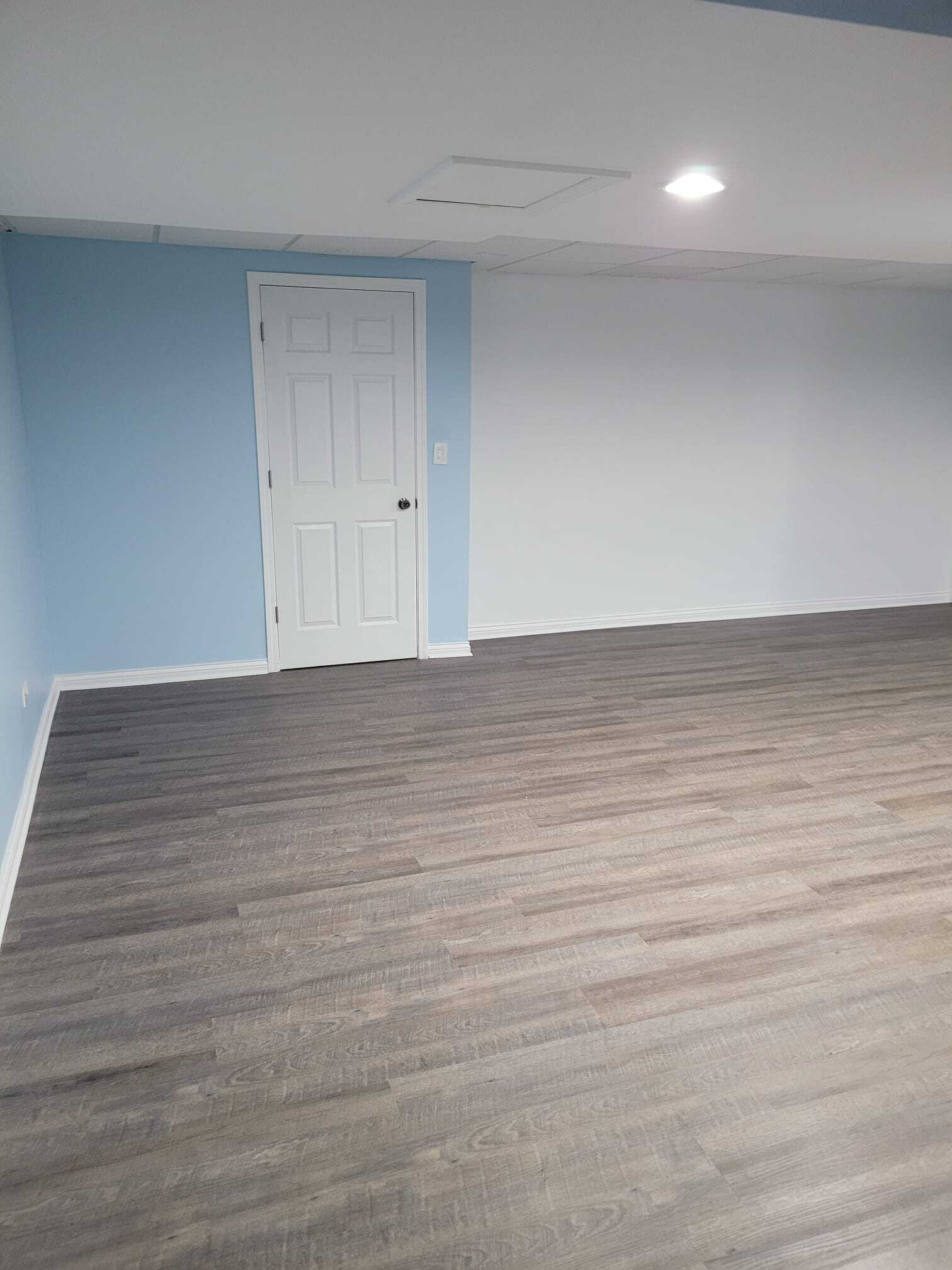 Building Photo - 920 Sweetflower Dr