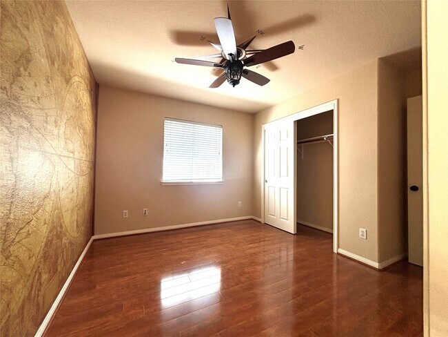 Building Photo - 19123 Center Park Dr