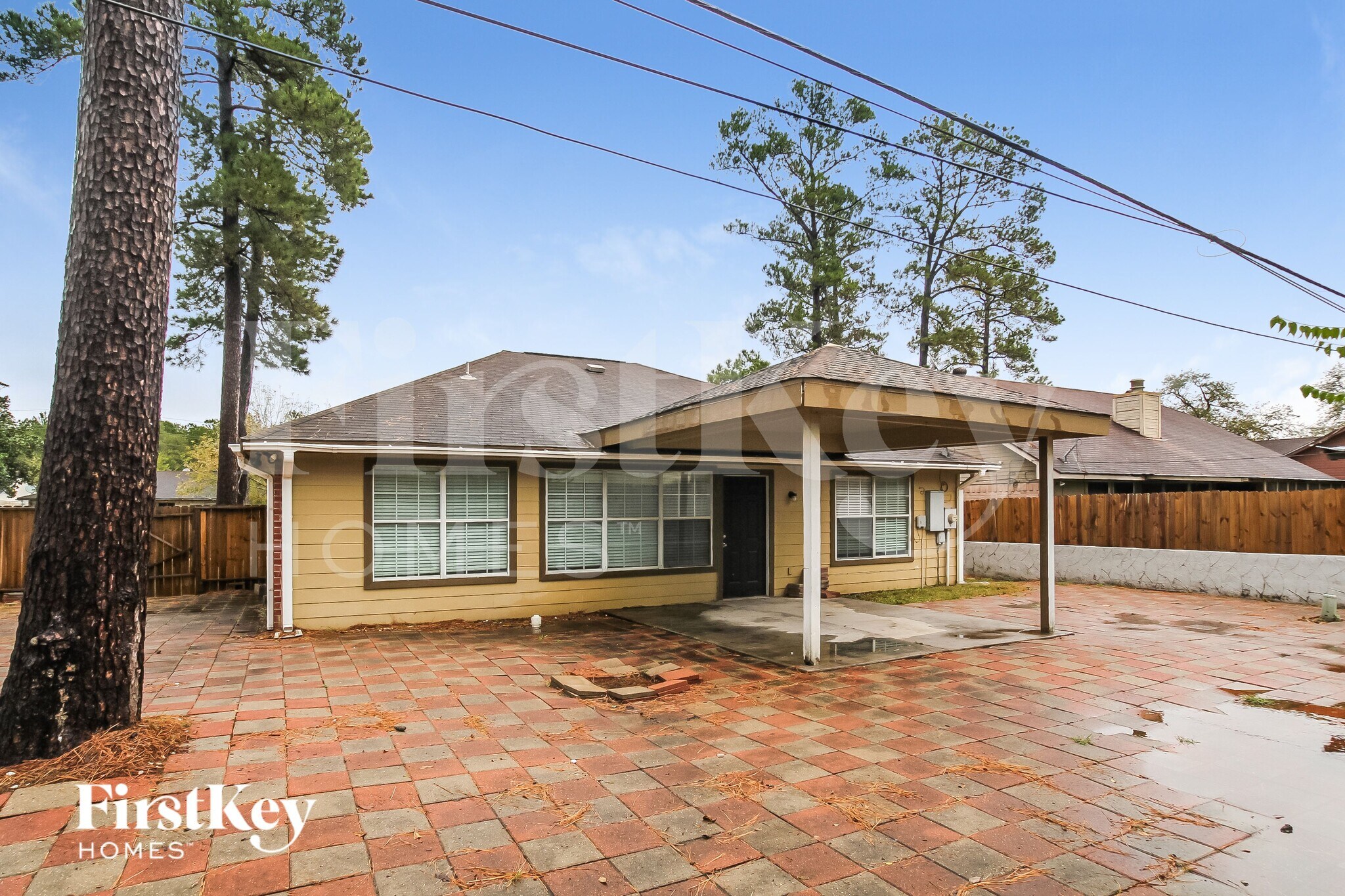 Building Photo - 23015 Banquo Dr