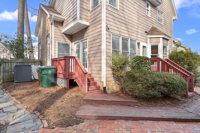 Building Photo - 131 Cumberland Green Dr