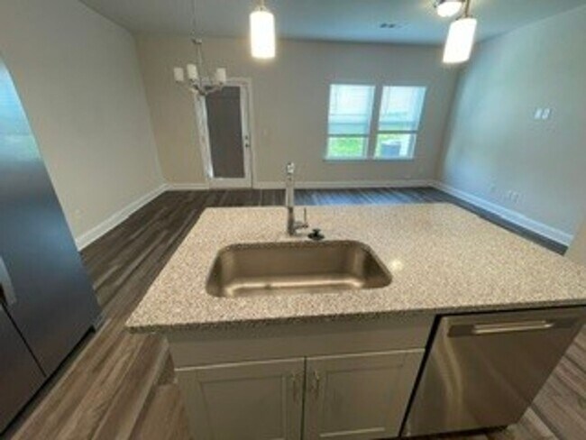 Building Photo - 4506 Skywood Ln