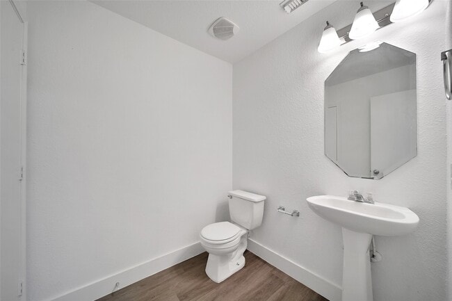 Building Photo - 18202 Coreland Ln