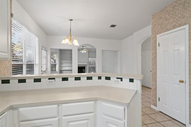 Building Photo - 803 Cashew Ln
