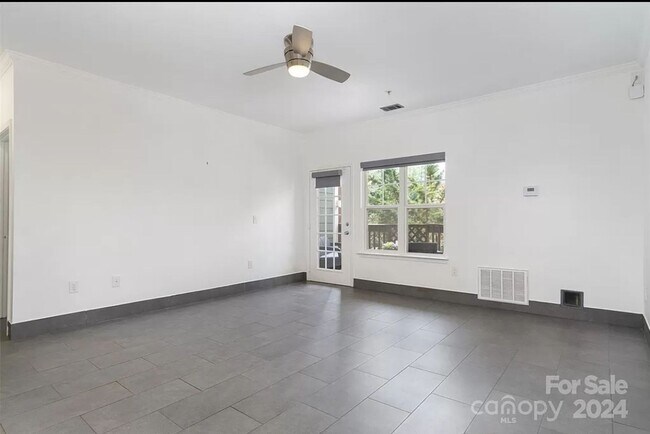 Building Photo - Asheville Condo Rental