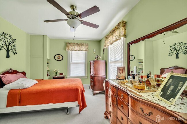 Building Photo - 314-316-316 Park Pl