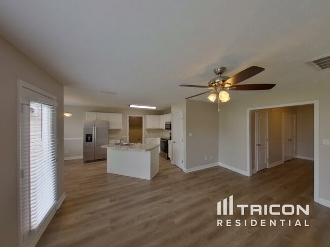 Building Photo - 1436 Beaconcrest Cir