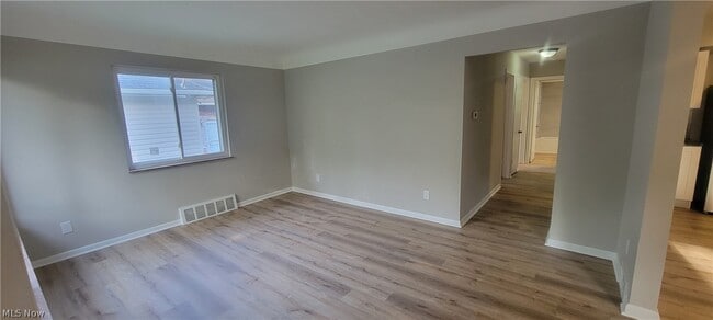 Building Photo - 4852 E 81st St