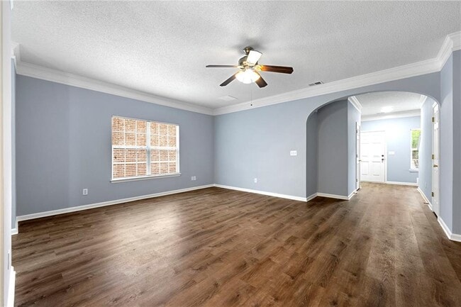 Building Photo - 5654 Lawley Rd