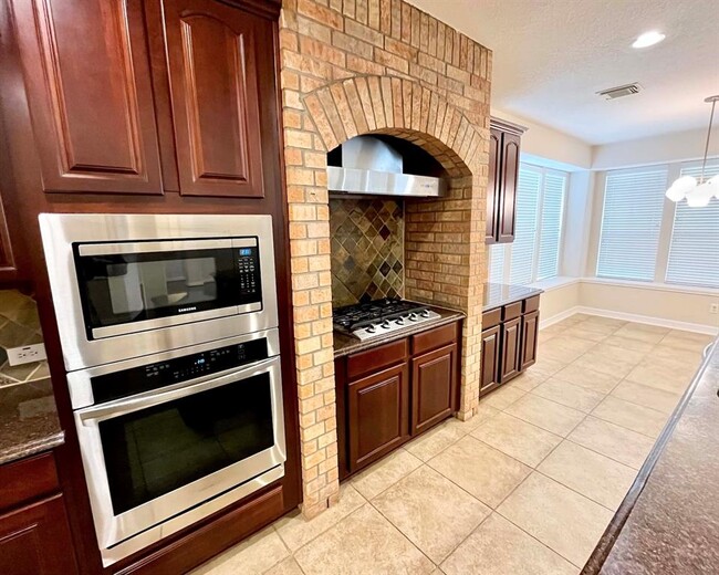 Building Photo - 5307 Riverstone Crossing Dr