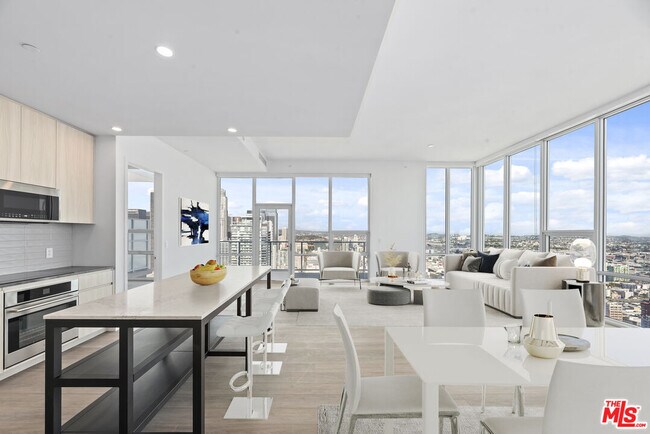 Building Photo - 230 W Olympic Blvd