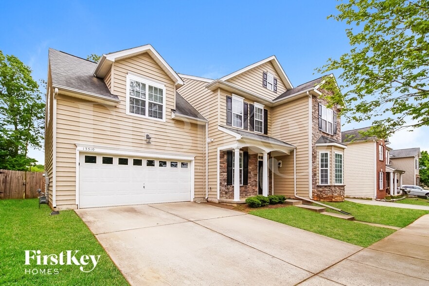 Building Photo - 13510 Delstone Dr