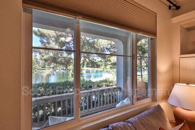 Building Photo - 28814 S Lake Dr